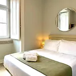 Metropolitan Living - Janelas Verdes *