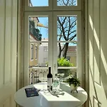 Metropolitan Living - Janelas Verdes Διαμέρισμα Lisboa