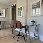 Metropolitan Living - Janelas Verdes Διαμέρισμα Lisboa