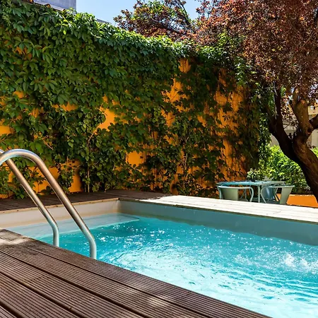 Metropolitan Living - Janelas Verdes * Lisboa