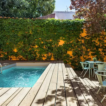 Metropolitan Living - Janelas Verdes