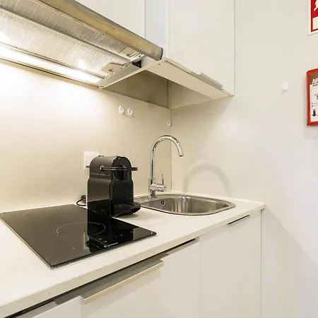 Metropolitan Living - Janelas Verdes Apartamento Lisboa