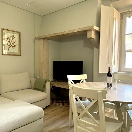 Metropolitan Living - Janelas Verdes * Lisbon