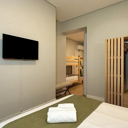 Metropolitan Living - Janelas Verdes *