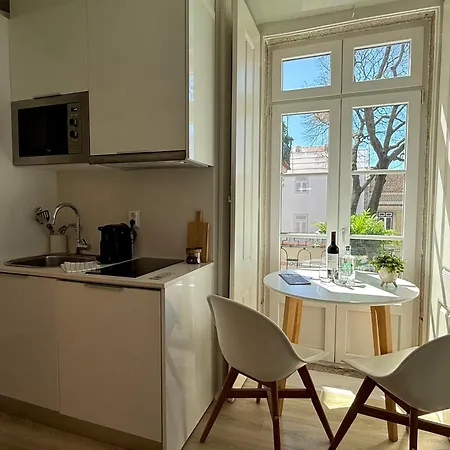 Apartment Metropolitan Living - Janelas Verdes Lisbon