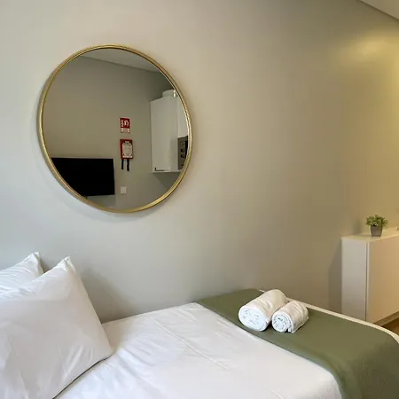 Metropolitan Living - Janelas Verdes *