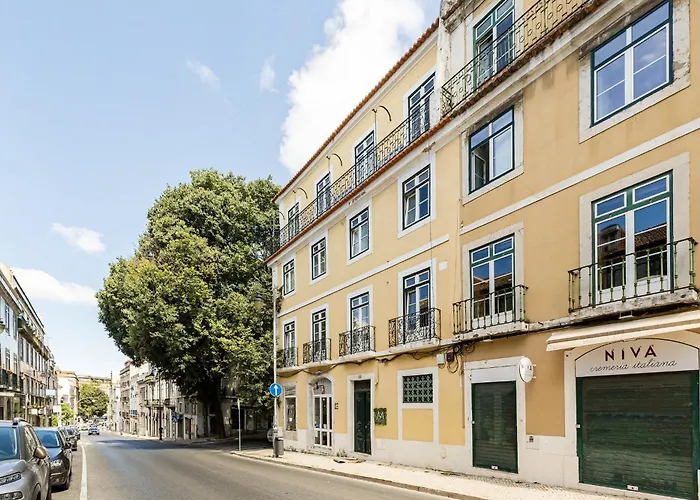 Metropolitan Living - Janelas Verdes *