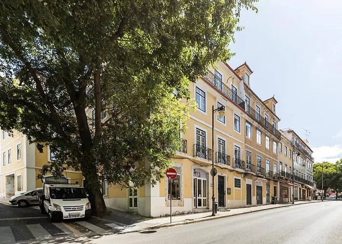 Metropolitan Living - Janelas Verdes *