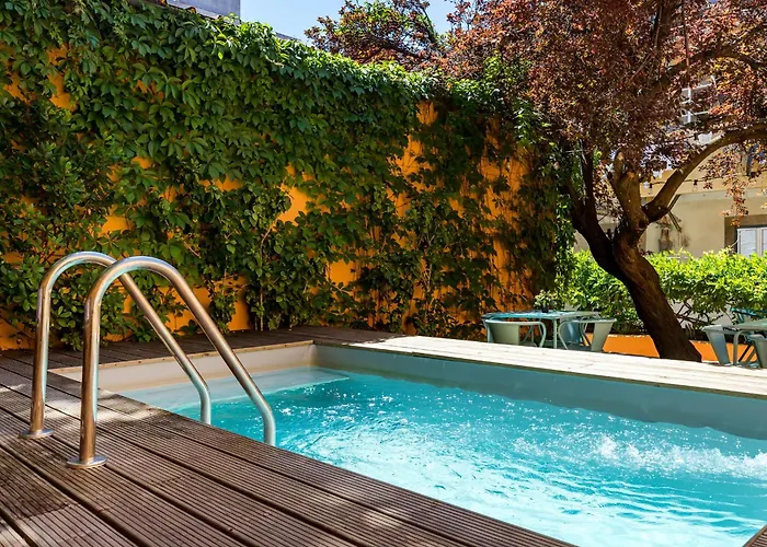 Metropolitan Living - Janelas Verdes * Lissabon