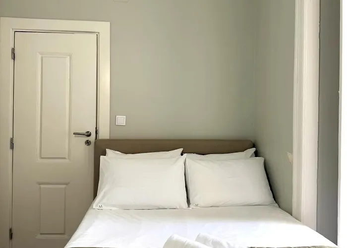 Apartment Metropolitan Living - Janelas Verdes Lissabon