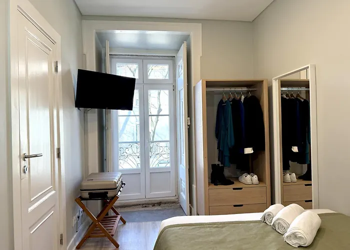 Metropolitan Living - Janelas Verdes *