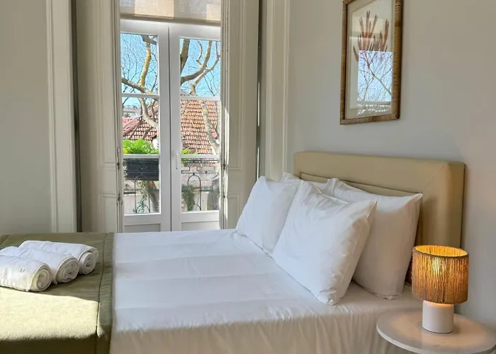 Apartment Metropolitan Living - Janelas Verdes *