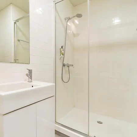 Metropolitan Living - Janelas Verdes Lisboa