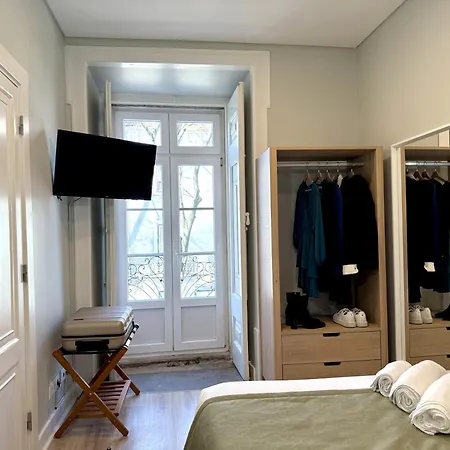 Metropolitan Living - Janelas Verdes *