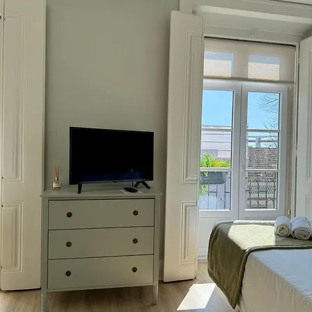 Metropolitan Living - Janelas Verdes Lisbona